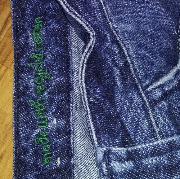 Arizona Jean capris. - Picture 3 of 4